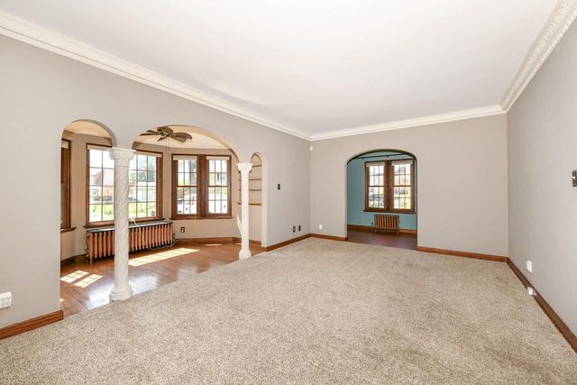 5618 Auer AVENUE, Milwaukee, WI 53216