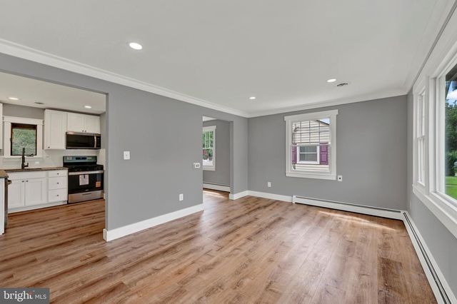 634 LONGVIEW, Catonsville, MD 21228