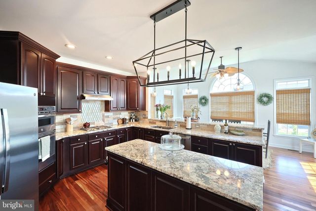 7653 PLAYER BLVD, Seven Valleys, PA 17360