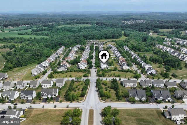 7653 PLAYER BLVD, Seven Valleys, PA 17360