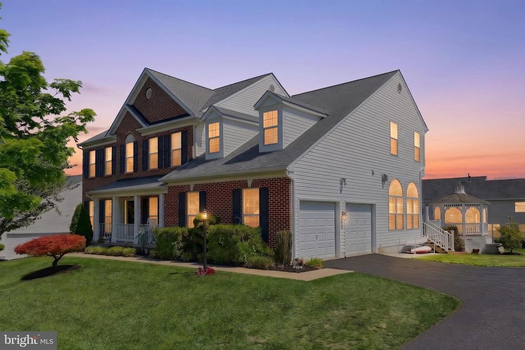 7653 PLAYER BLVD, Seven Valleys, PA 17360