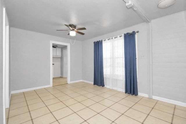 1433 Scharpe Street, Houston, TX 77023