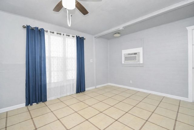 1433 Scharpe Street, Houston, TX 77023