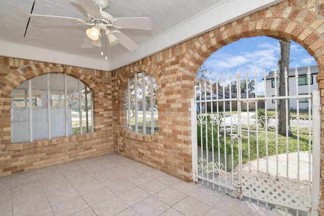 1433 Scharpe Street, Houston, TX 77023