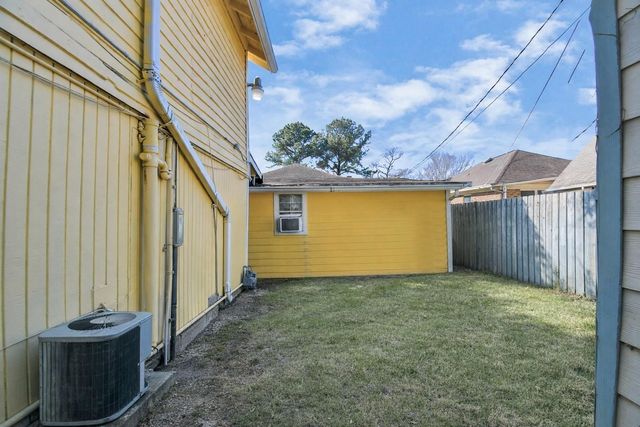 1433 Scharpe Street, Houston, TX 77023