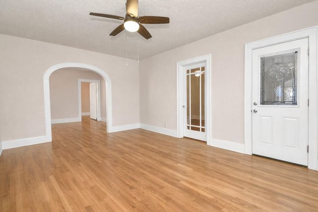 1433 Scharpe Street, Houston, TX 77023