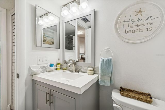 104 E CYPRESS COURT 104, Oldsmar, FL 34677