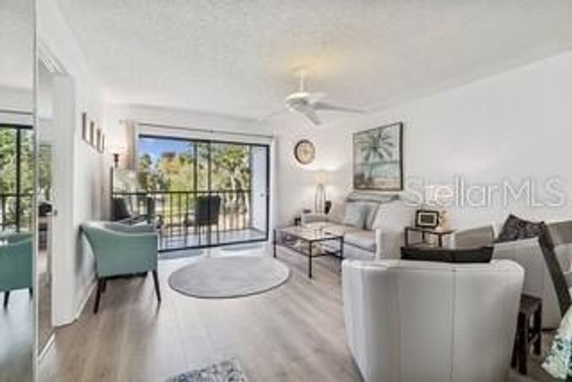 104 E CYPRESS COURT 104, Oldsmar, FL 34677