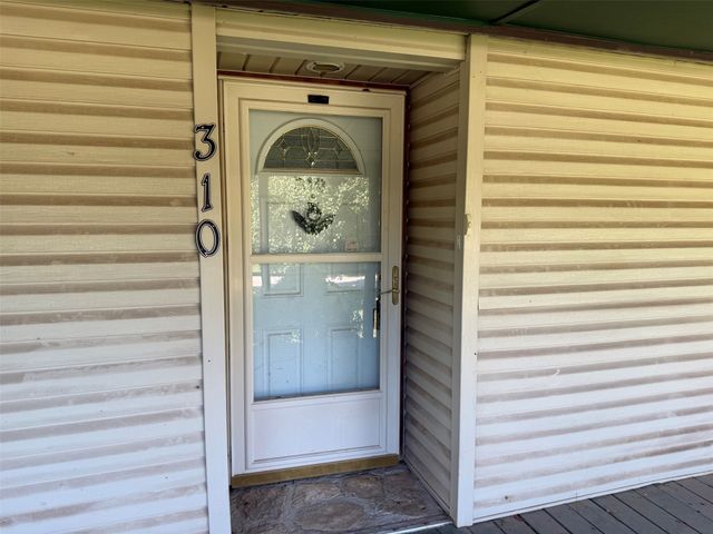 310 Taurus Road, Granbury, TX 76049
