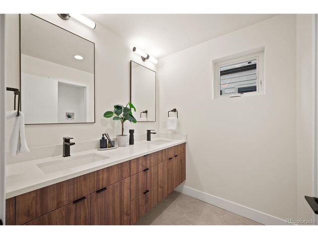 2198 S Sherman St, Denver, CO 80210