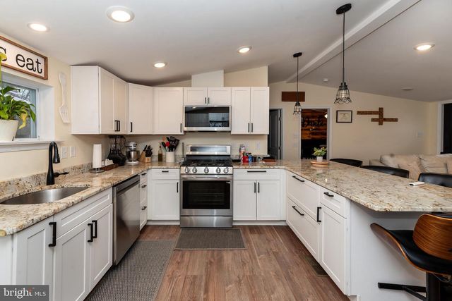 997 WILLIAMSTOWN RD, Franklinville, NJ 08322