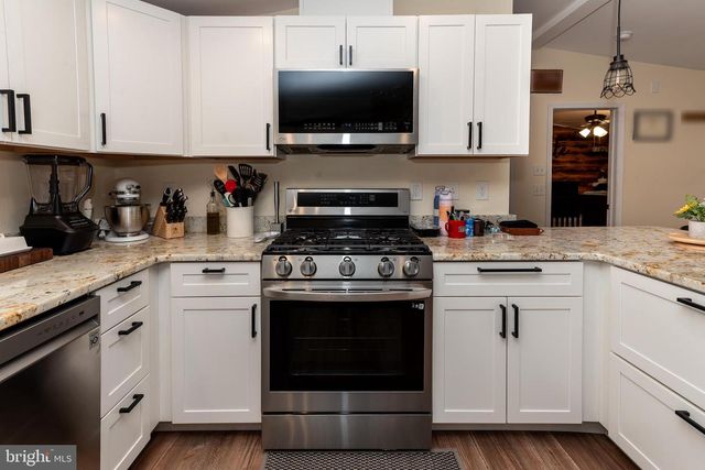 997 WILLIAMSTOWN RD, Franklinville, NJ 08322