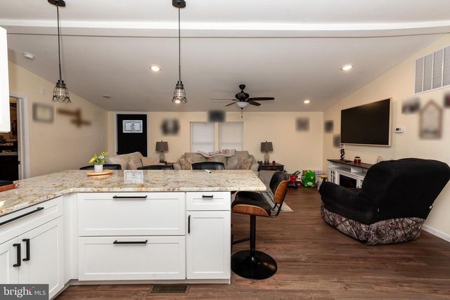 997 WILLIAMSTOWN RD, Franklinville, NJ 08322