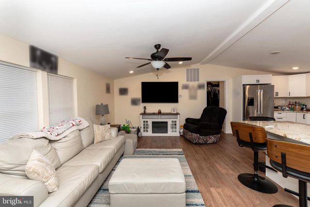 997 WILLIAMSTOWN RD, Franklinville, NJ 08322