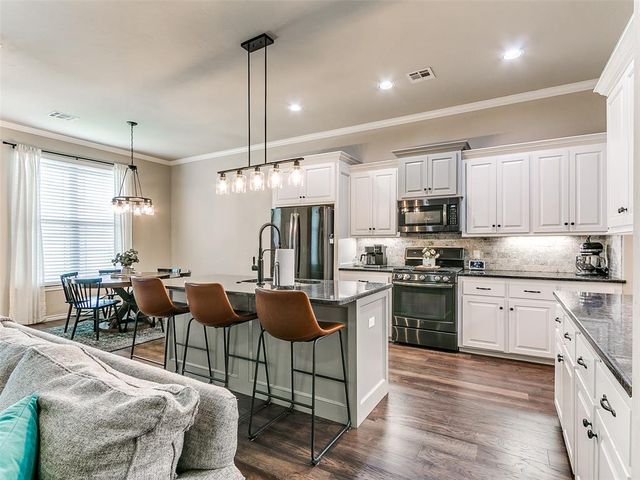 12108 SW 17th Street, Yukon, OK 73099
