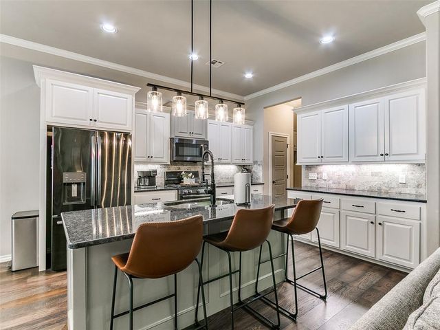 12108 SW 17th Street, Yukon, OK 73099