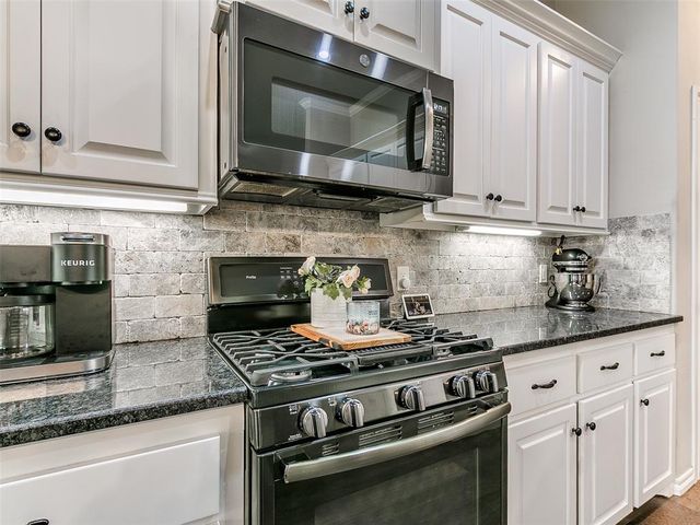 12108 SW 17th Street, Yukon, OK 73099