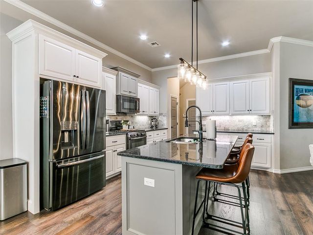 12108 SW 17th Street, Yukon, OK 73099