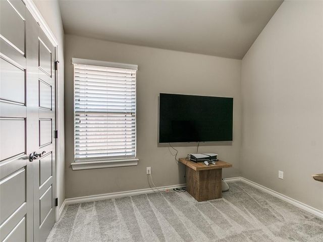 12108 SW 17th Street, Yukon, OK 73099