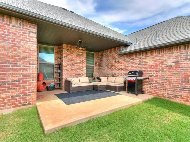 12108 SW 17th Street, Yukon, OK 73099