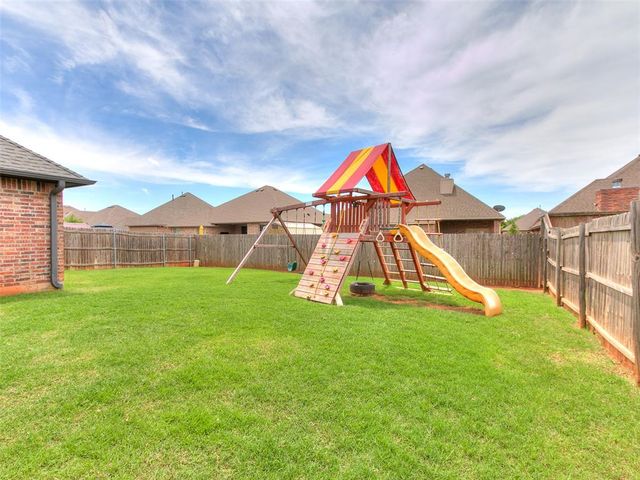 12108 SW 17th Street, Yukon, OK 73099