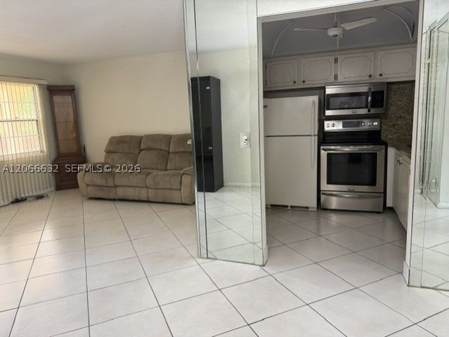 45 Mansfield B 45, Boca Raton, FL 33434