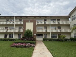 45 Mansfield B 45, Boca Raton, FL 33434
