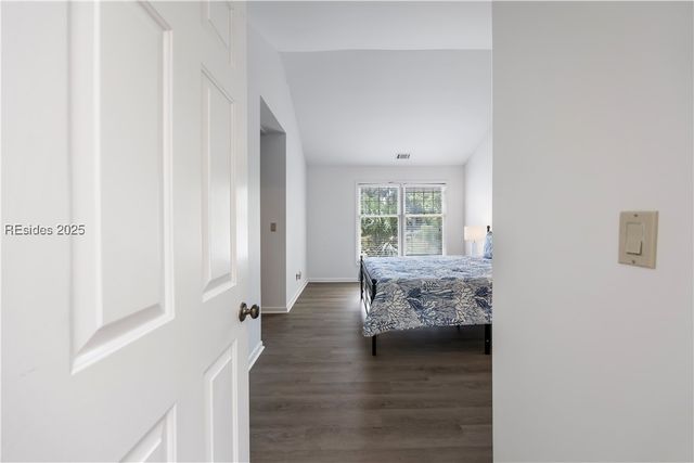 70 Shipyard Dr Apt 148, Hilton Head Island, SC 29928