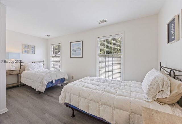 70 Shipyard Dr Apt 148, Hilton Head Island, SC 29928