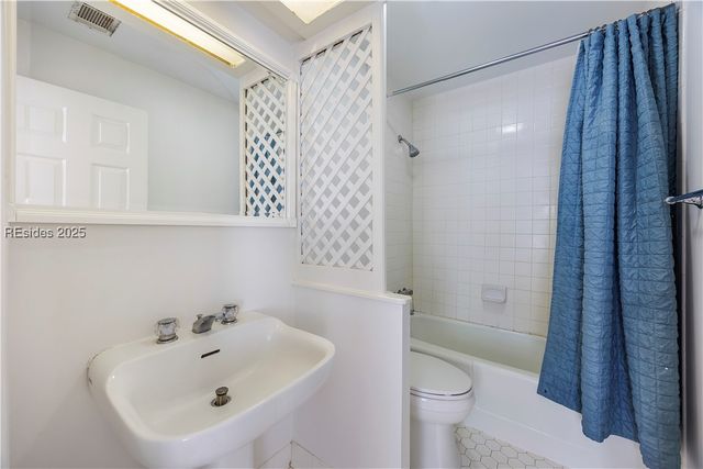 70 Shipyard Dr Apt 148, Hilton Head Island, SC 29928
