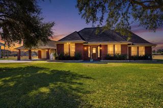 5250 Lauren Road, Alvin, TX 77511