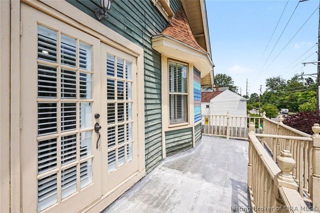607 E Main Street, New Albany, IN 47150