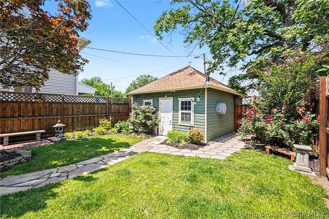 607 E Main Street, New Albany, IN 47150