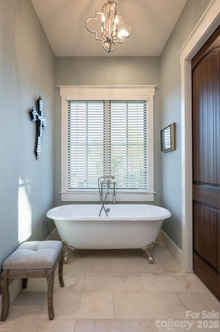 31 Bear Tree Court, Hendersonville, NC 28792