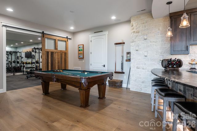 31 Bear Tree Court, Hendersonville, NC 28792
