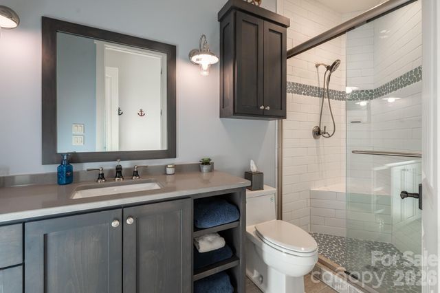 31 Bear Tree Court, Hendersonville, NC 28792