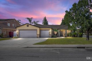 9509 Metropolitan Way, Bakersfield, CA 93311