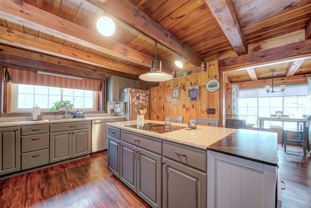 92 Main Street, Atkinson, NH 03811