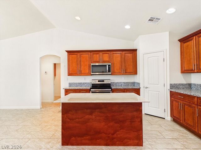 690 Lampshire Lane, Pahrump, NV 89060