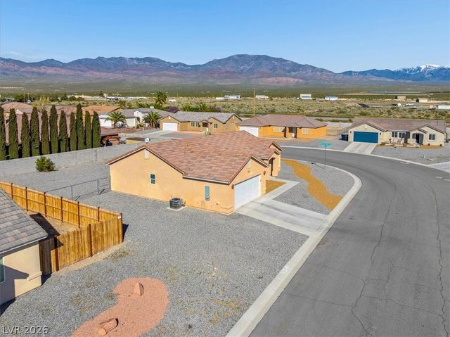 690 Lampshire Lane, Pahrump, NV 89060