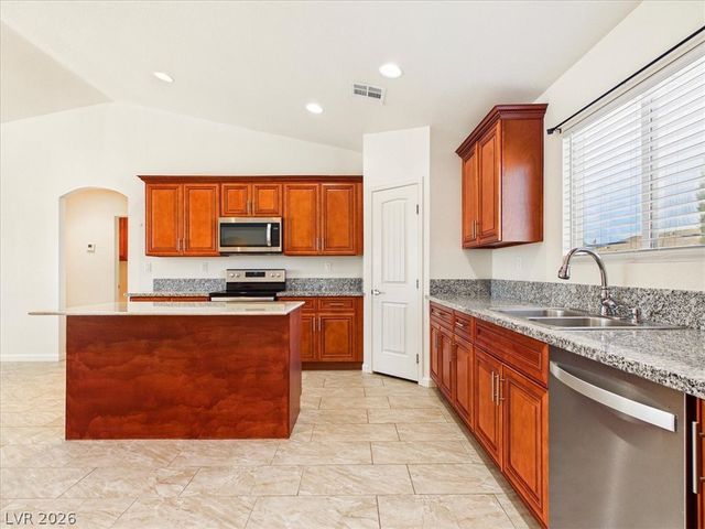 690 Lampshire Lane, Pahrump, NV 89060