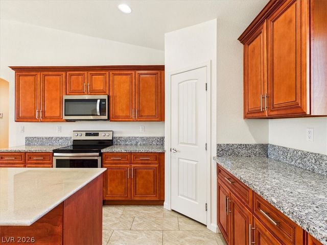 690 Lampshire Lane, Pahrump, NV 89060