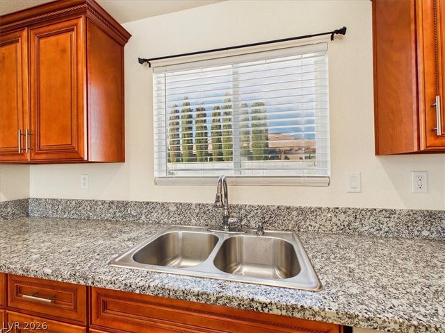 690 Lampshire Lane, Pahrump, NV 89060