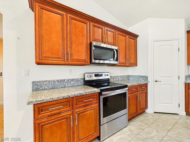 690 Lampshire Lane, Pahrump, NV 89060