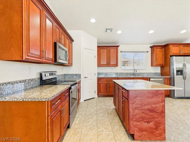 690 Lampshire Lane, Pahrump, NV 89060