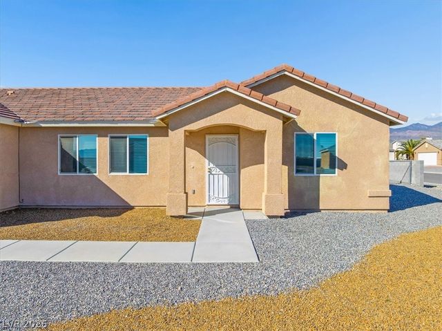 690 Lampshire Lane, Pahrump, NV 89060