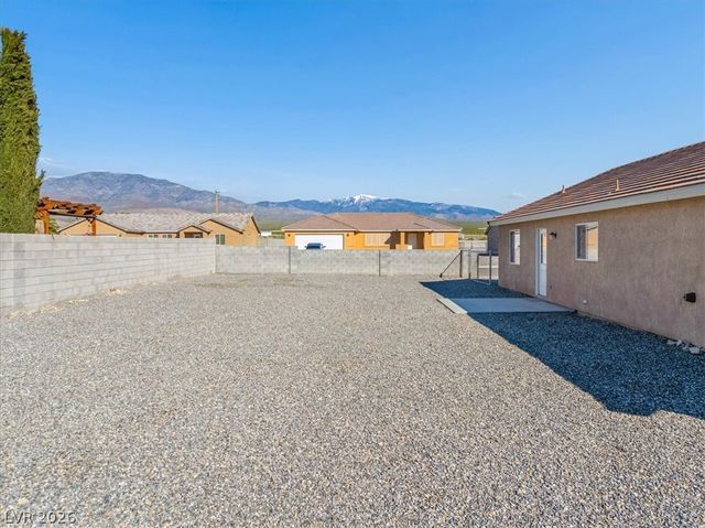 690 Lampshire Lane, Pahrump, NV 89060