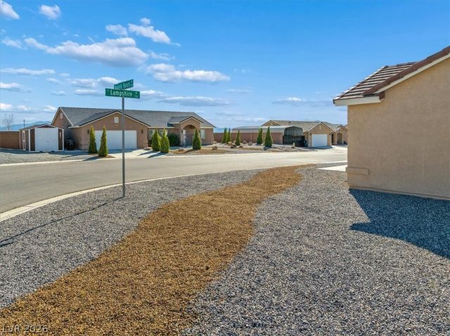 690 Lampshire Lane, Pahrump, NV 89060