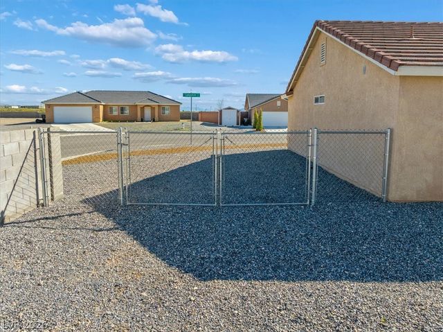 690 Lampshire Lane, Pahrump, NV 89060