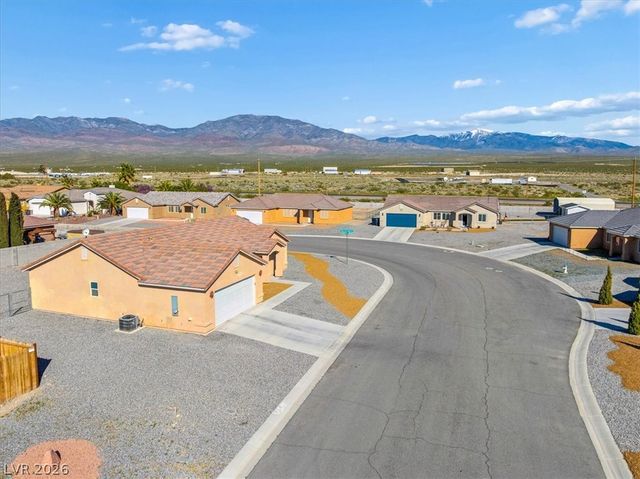 690 Lampshire Lane, Pahrump, NV 89060
